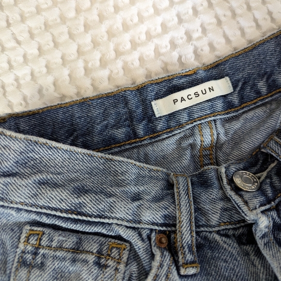 Pacsun Dad Jean Shorts 3" Inseam - Picture 3 of 9